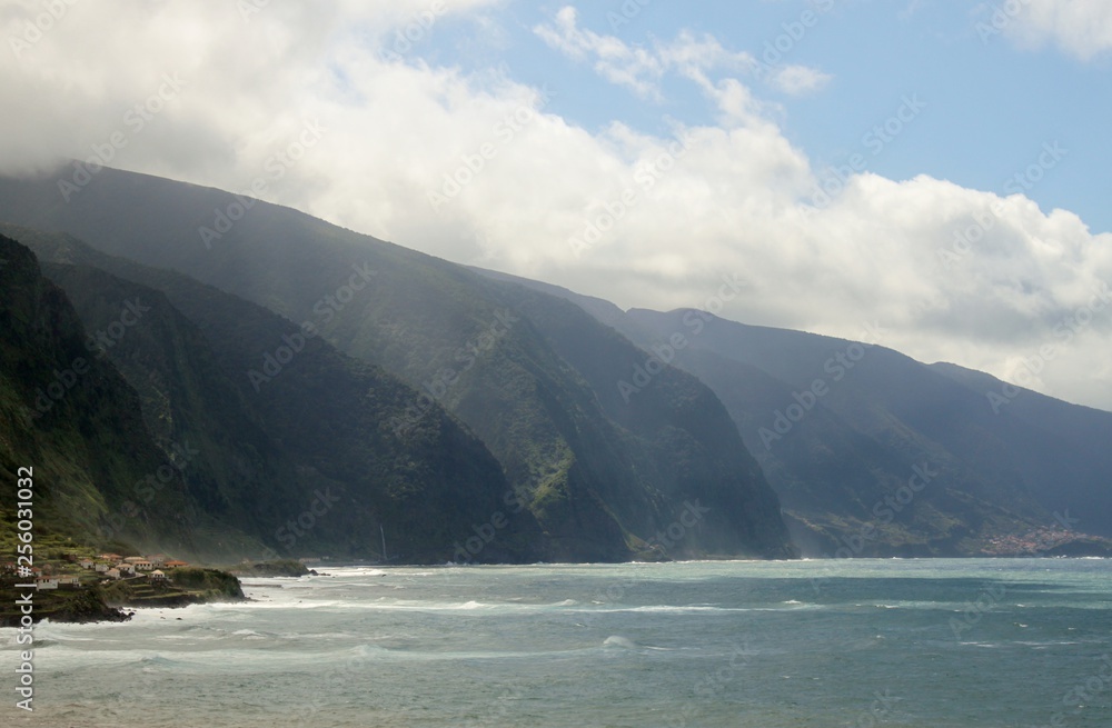 Mountains Mountains