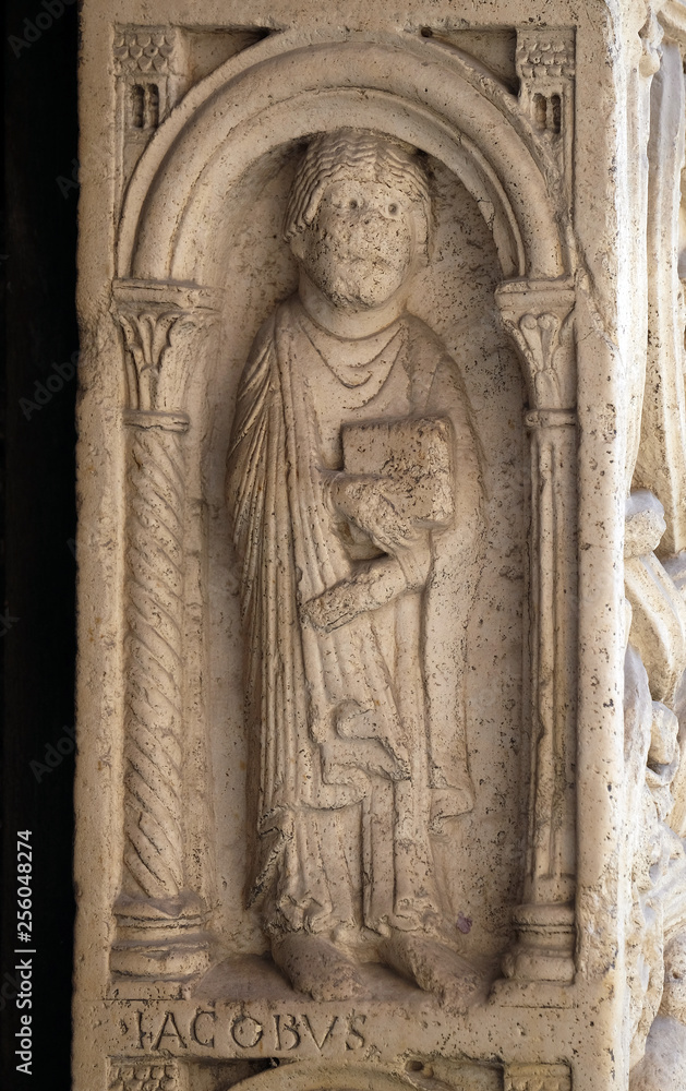 Saint James the Less the apostle, bass relief by followers of Wiligelmo, Princes’ Gate, Modena Cathedral, Italy 