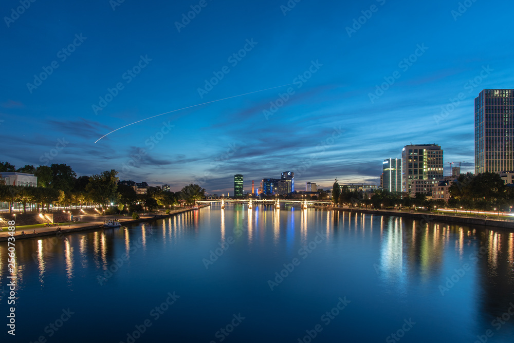 Frankfurt River Nightview