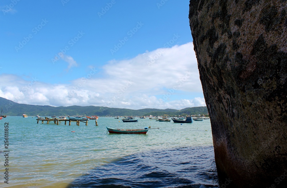 Praia tropical, praia de Canto Grande, Mariscal, cidade de Bombinhas, estado de Santa Catarina, Brasil 