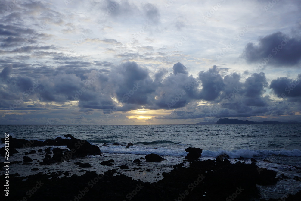 Obraz premium vast oceans and beautiful cloudsvast oceans and beautiful clouds