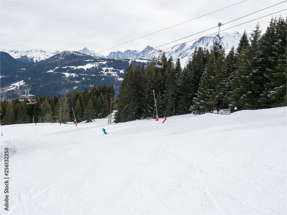 piste de ski à Saint Gervais dans les Alpes françaises