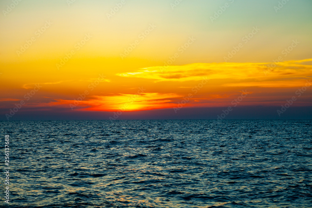 Fototapeta premium Beautiful sea at sunset.
