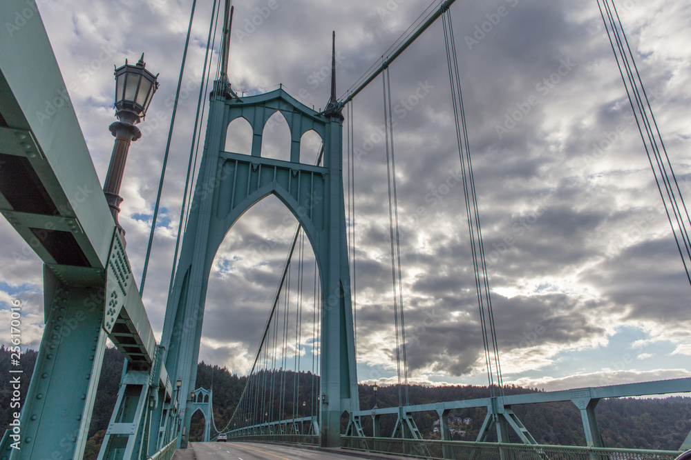 Naklejka premium St. johns bridge in Portland