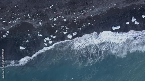 Wallpaper Mural Aerial view, showing icebergs swimming in the Jokulsarlon lagoon in Iceland. Torontodigital.ca
