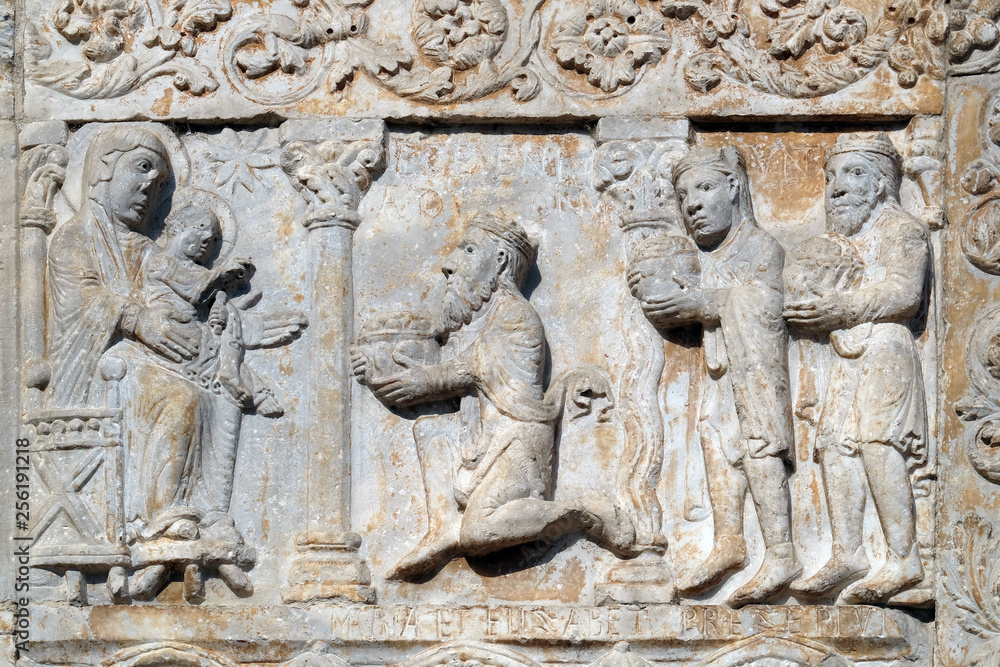 Birth of Jesus, Adoration of the Magi, medieval relief on the facade of Basilica of San Zeno in Verona, Italy Birth of Jesus, Adoration of the Magi, medieval relief on the facade of Basilica of San Zeno in Verona, Italy