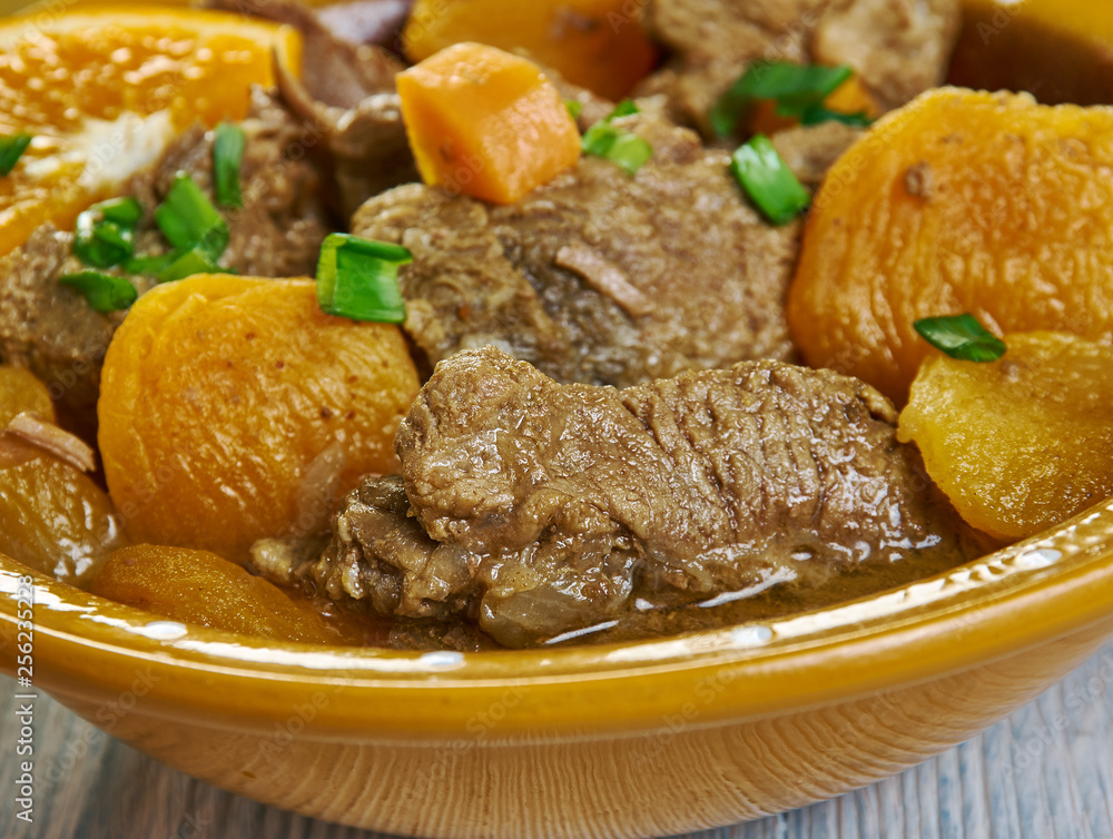 Moroccan Lamb or Beef Tagine with Apricots