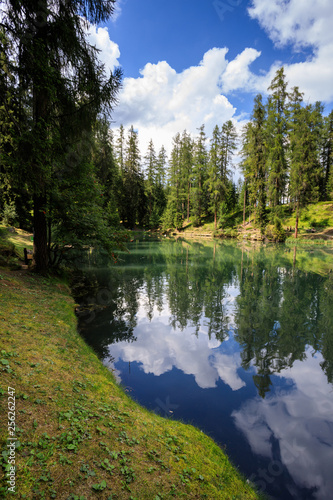 lago di Sompunt, Val Badia, Dolomiti © Roberto Zocchi