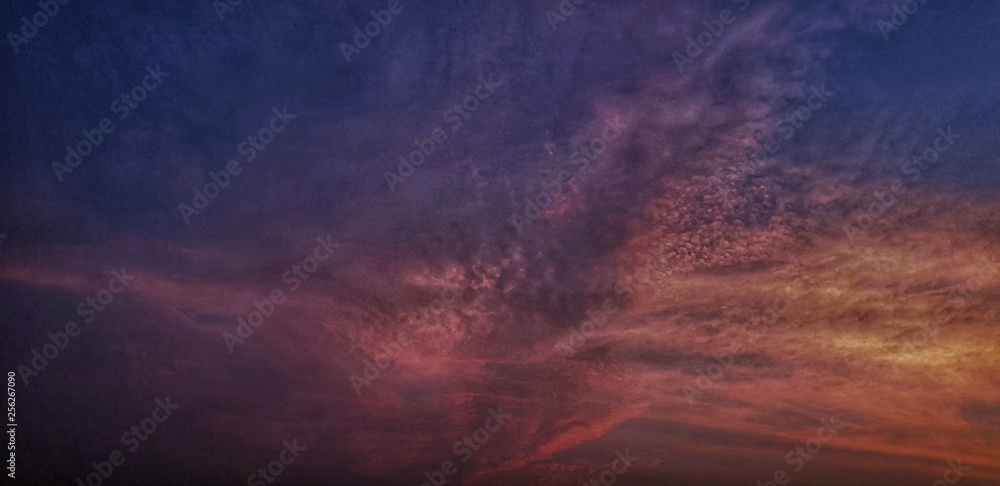 Obraz premium Wonderful sky and clounds on evening,