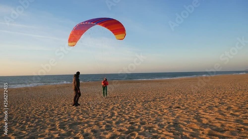 Paraglider Beach Torpedo Run