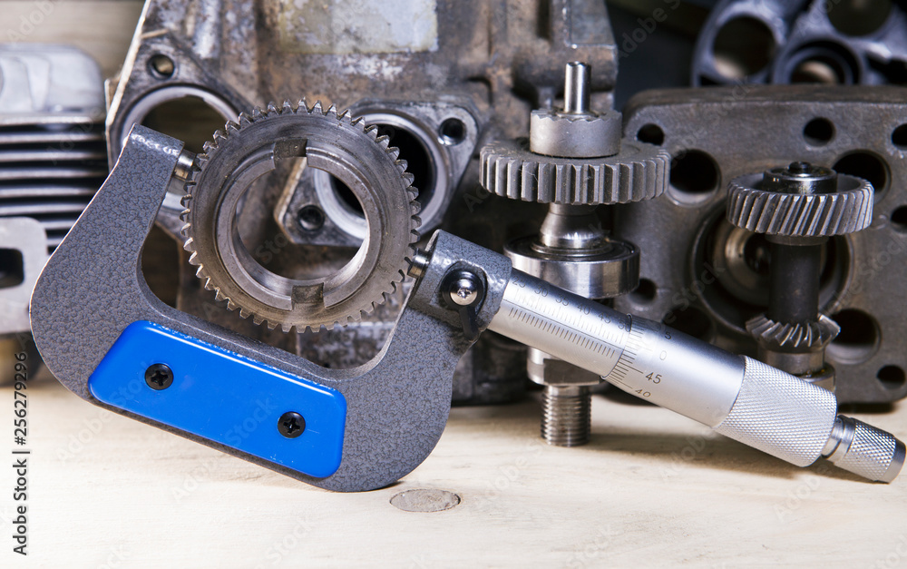measurement parameters of gears, details by mechanical micrometer measurement parameters of gears, details by mechanical micrometer