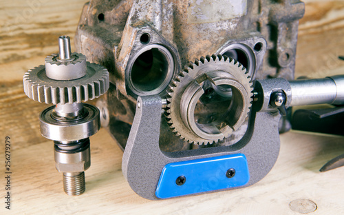 measurement parameters of gears, details by mechanical micrometer