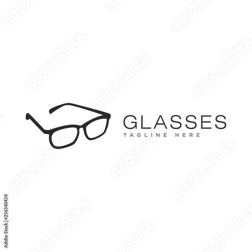 glasses logo design vector