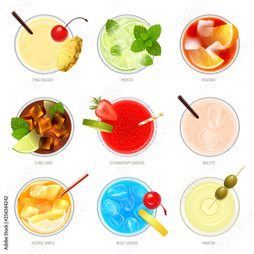 Top Cocktails Realistic Collection