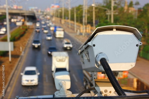 traffic cctv is working transfer imformation to traffic control on highway