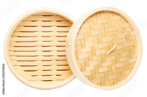 Canvas Print Empty blank Chinese bamboo steamer with lid isolated on white background