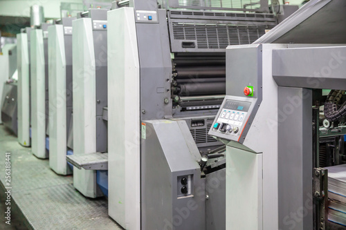 Foto printing equipment, offset machine in the production room