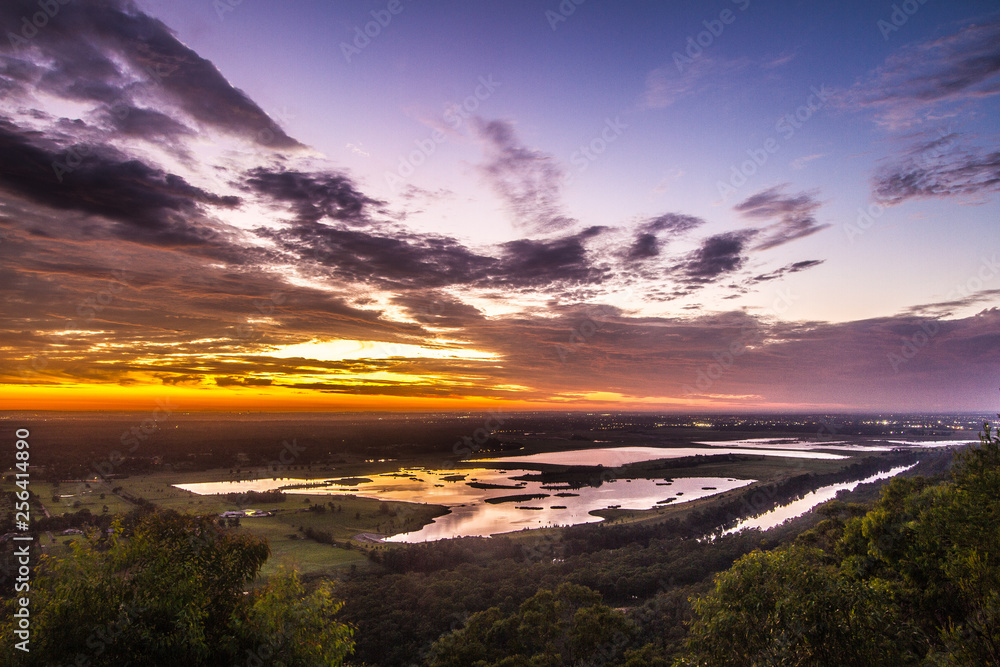 Obraz premium Sunrise over Western Sydney