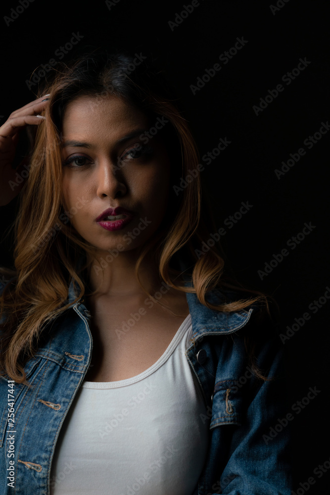 Naklejka premium Beautiful asian young lady model