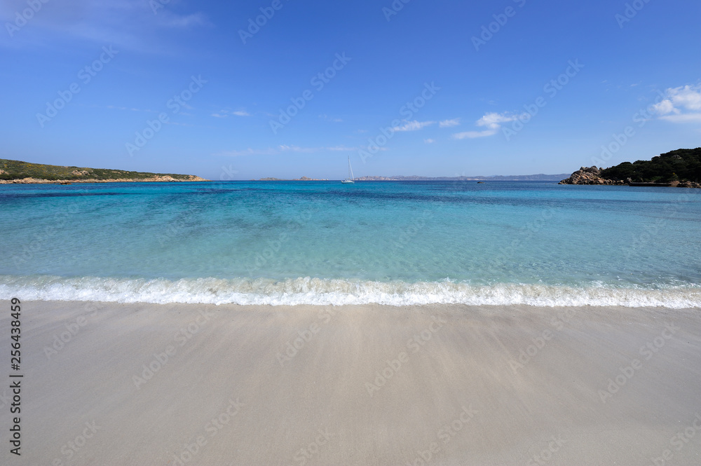 spiaggia dell'Isola di Santa Mariain Sardegna spiaggia dell'Isola di Santa Mariain Sardegna