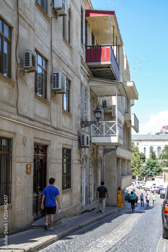 streets of old city of Baku