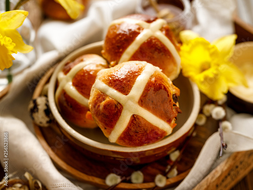 Wallpaper Mural Hot cross buns, traditional ester hot cross buns in ceramic bowl, close up. Easter food Torontodigital.ca