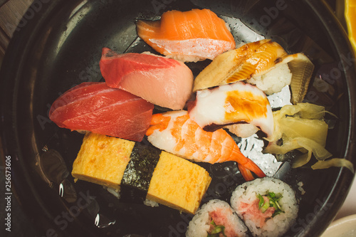 sushi on a plate, Japaneses food