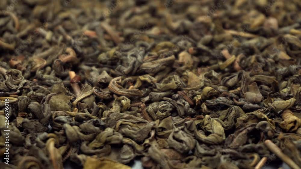 Dry Green Tea Leaves with Mint Rotating Dry Green Tea Leaves with Mint Rotating