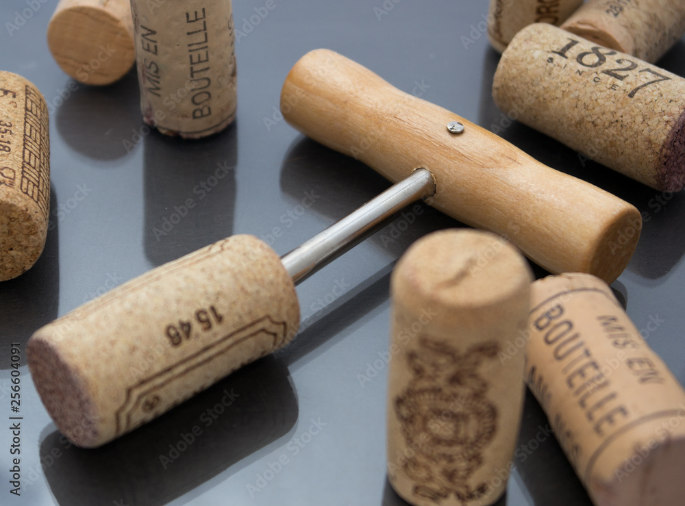 wine corks and corkscrew
