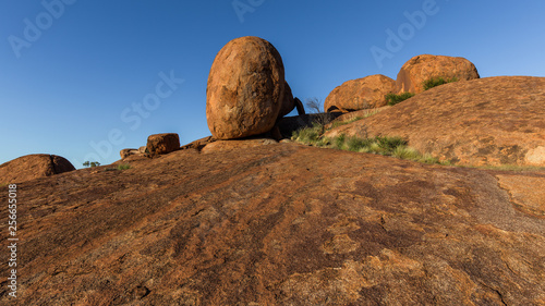 view on Karlu Karlu Karlu better known as Devil's marbles