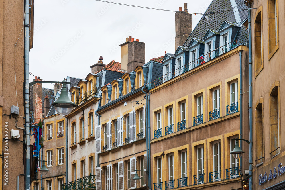 Fototapeta premium Metz, FRANCE - April 1, 2018: Antique building view in Old Town Metz, France