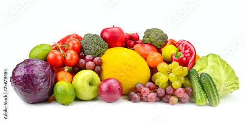 Fototapeta Naklejka Na Ścianę i Meble -  Ripe fruits and vegetables isolated on white