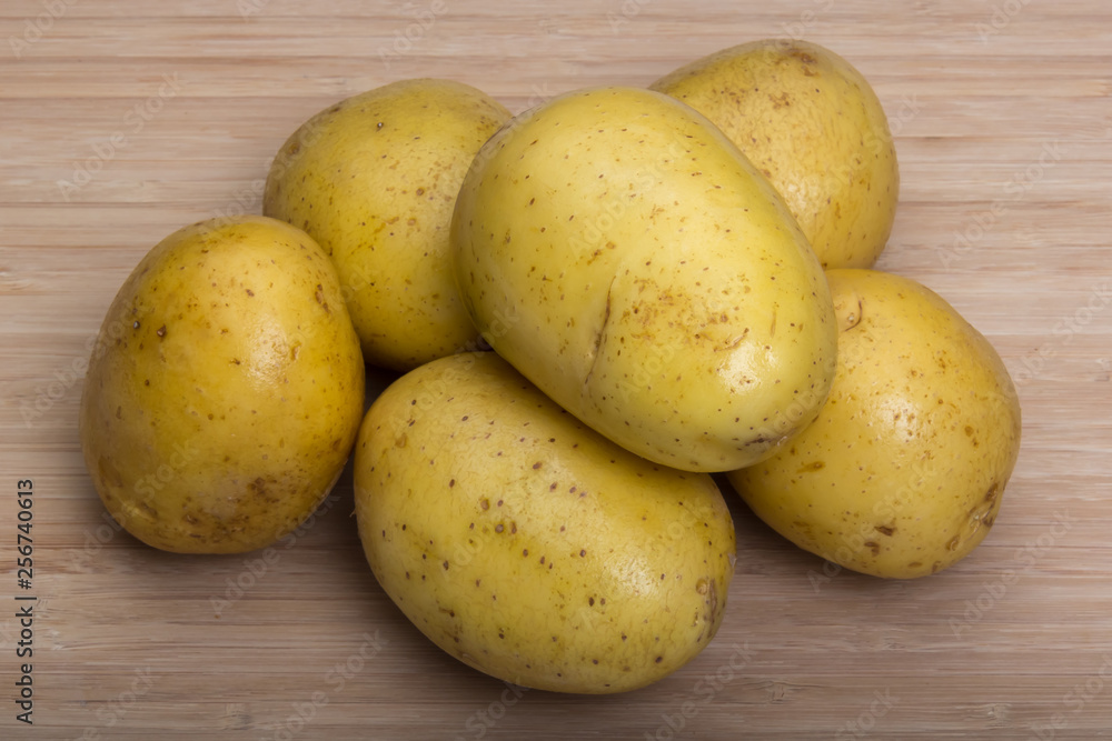Fresh from the Farm - Delicious, Organic Potatoes Fresh from the Farm - Delicious, Organic Potatoes