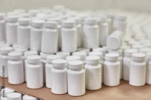 pharmaceutical nutraceutical compounding packaging capsules