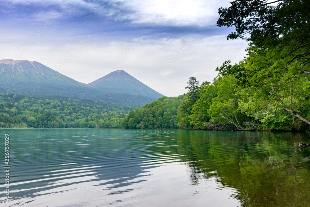静寂の湖オンネトー