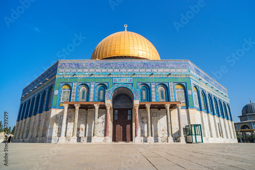 Bild auf Leinwand Dome of Rock or Qubbatus Sakhra in Masjidil Aqsa compound is one of the sacred building for the Jews and Muslim in Israel