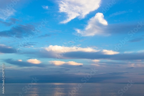 Fototapeta Naklejka Na Ścianę i Meble -  Tranquil sunset over the sea