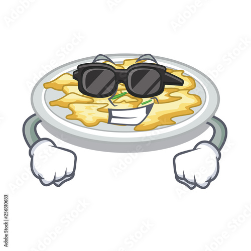 Super cool scrambled egg in the character pan