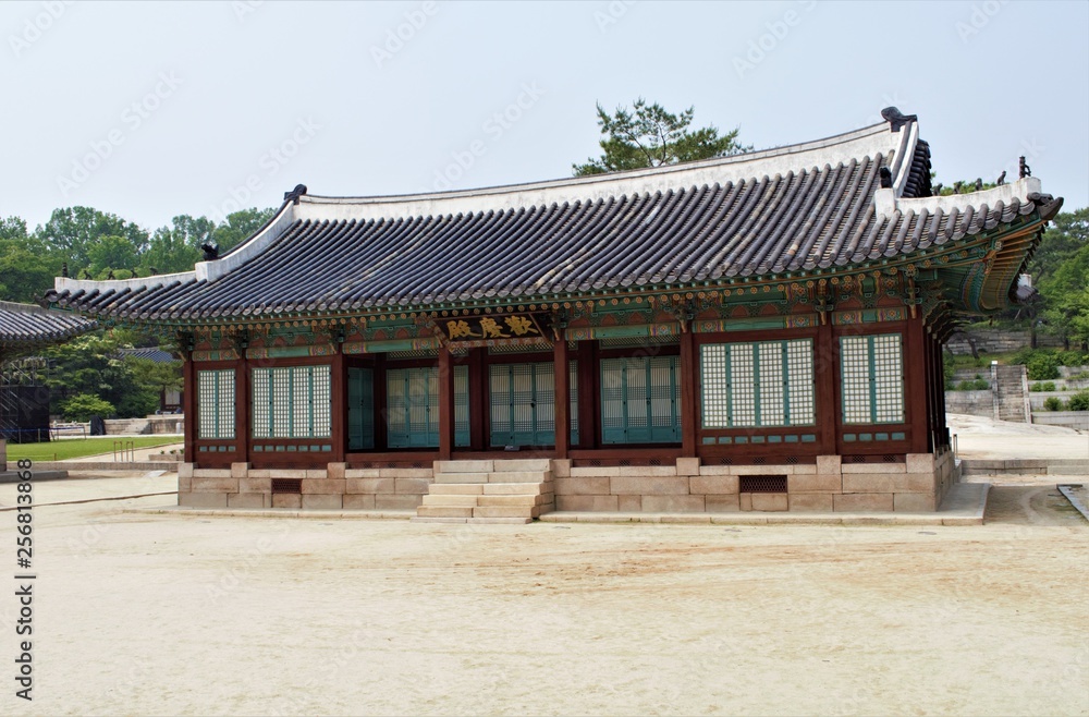 Hwangyeongjeon Hall at Changgyeonggung Palace, Seoul, Korea Hwangyeongjeon Hall at Changgyeonggung Palace, Seoul, Korea