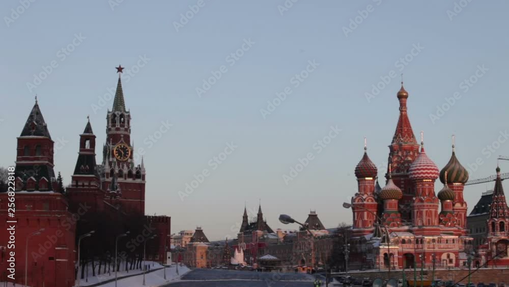 View of the Moscow Kremlin. Freezing day. Winter Moscow. Kremlin Embankment. Big Moskvoretsky bridge. St Basil's Church. View of the Moscow Kremlin. Freezing day. Winter Moscow. Kremlin Embankment. Big Moskvoretsky bridge. St Basil's Church.