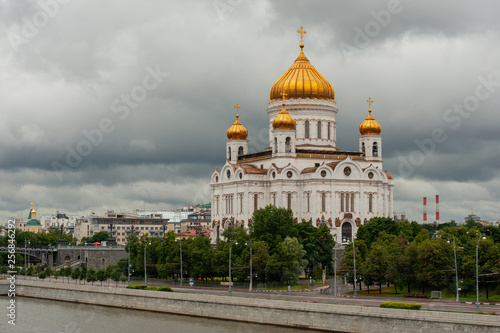 cathedral of christ the savior in moscow