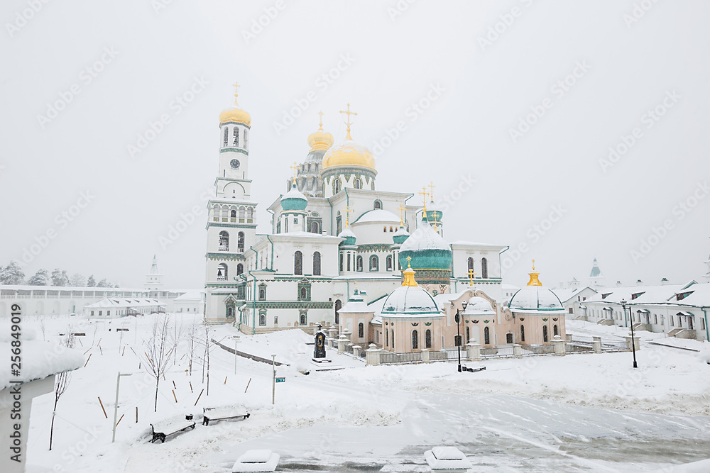 Obraz premium The panorama of New Jerusalem monastery, Moscow in winther time