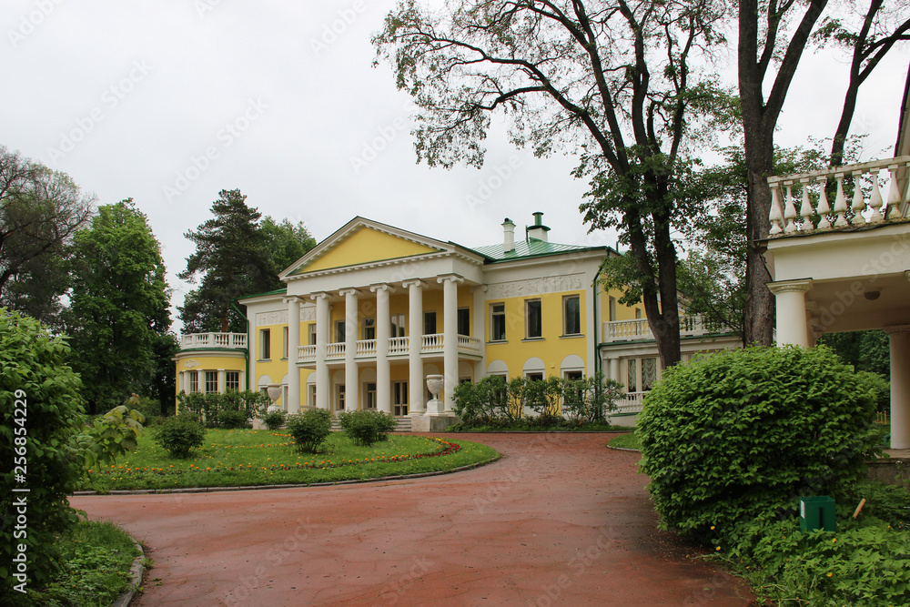 old manor house in Moscow region