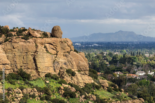 Tablou canvas Scenic view of Stoney Point with the San Fernando Valley and Griffith Park in background