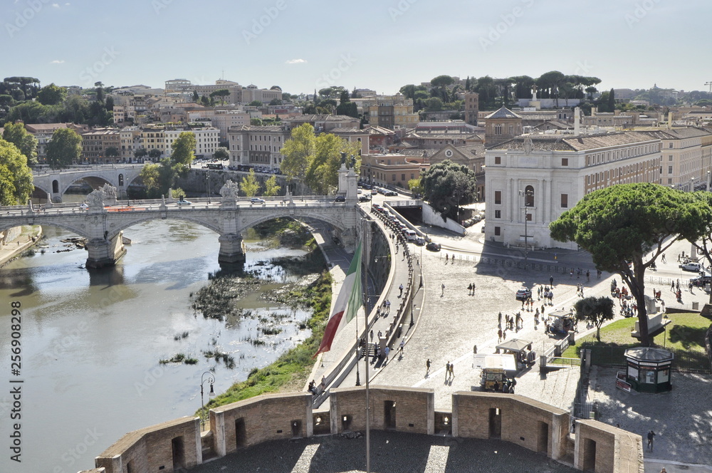 Fototapeta premium Bridge in Rome, Italy