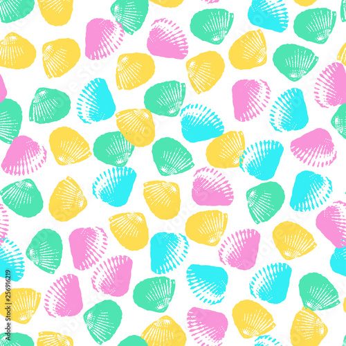 Multicolor seashell pattern