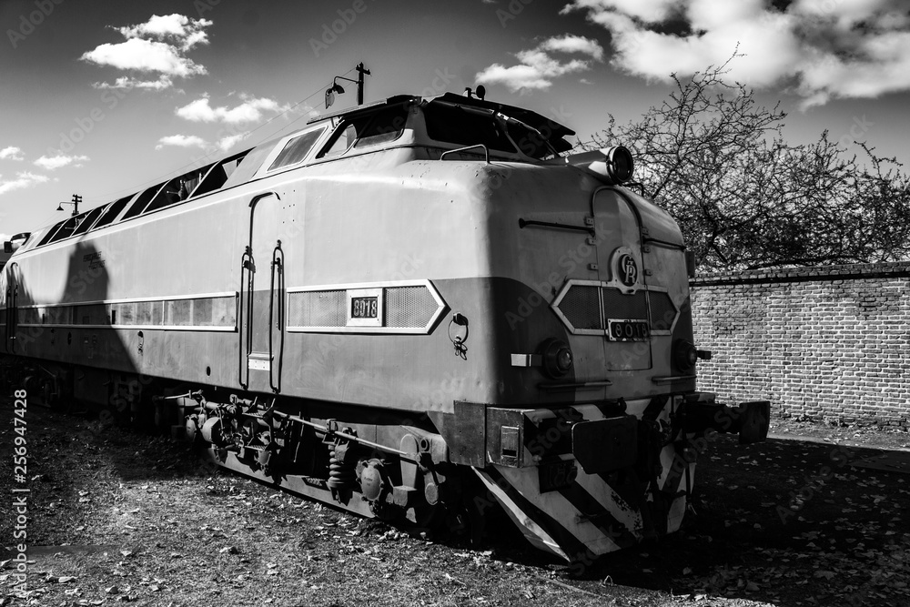 Obraz premium Lokomotywa z silnikiem Diesla