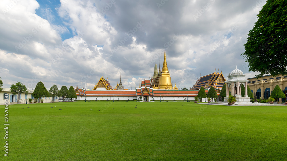Wat Phra Kaew, Temple of the Emerald Buddha, Bangkok, Thailand