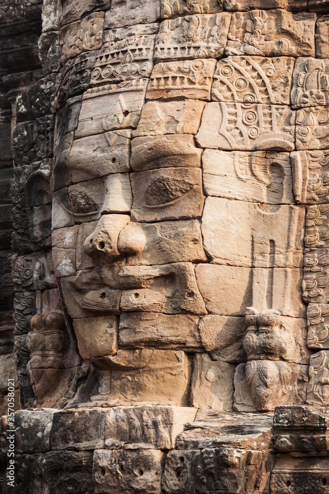 Fototapeta premium Bayon temple in Siem Reap