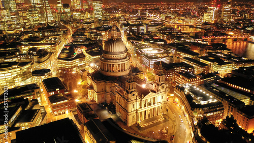 Canvas Print Aerial drone night shot of iconic landmark   Saint Paul Cathedral in the heart o
